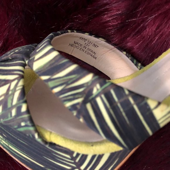⭐️HOST PICK⭐️  ZARA Exotic Palmtree Leaf Platform Sandals - Picture 4 of 8